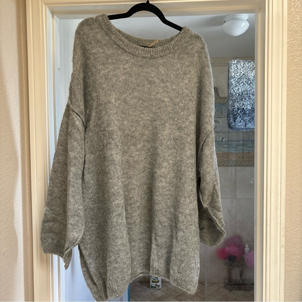 Free People Gray Sweater oversized